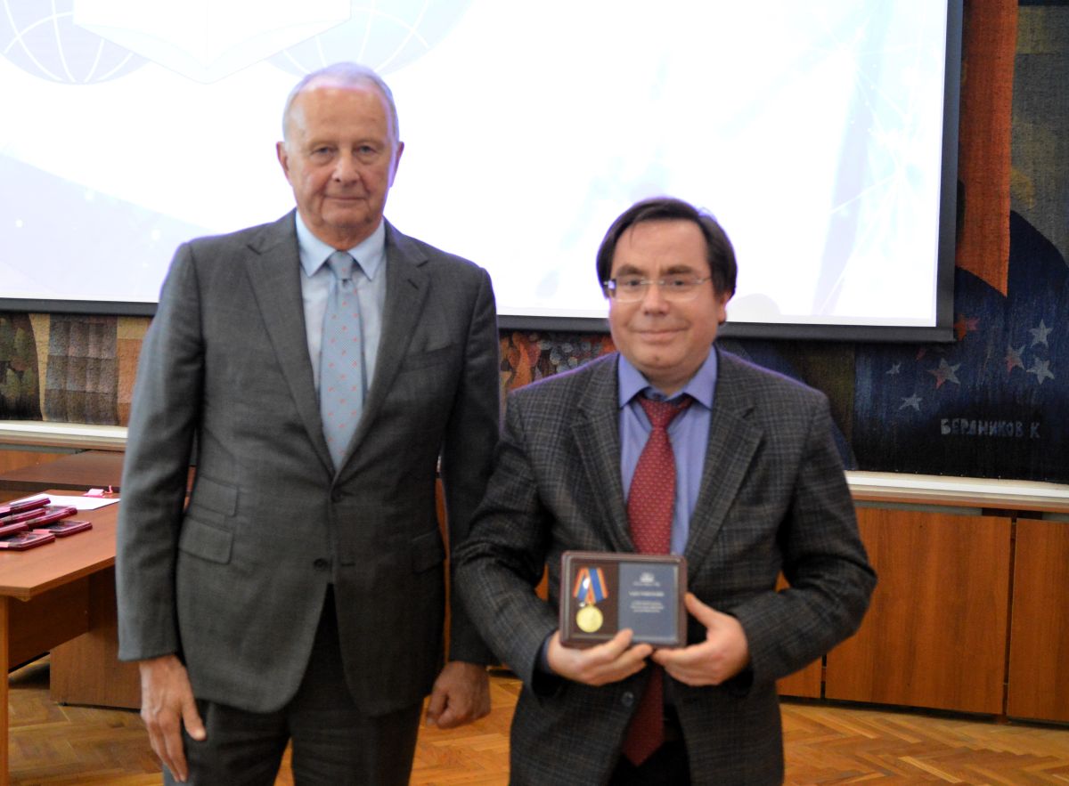 О.Н.Барабанов награжден юбилейной медалью «300 лет Российской академии наук»