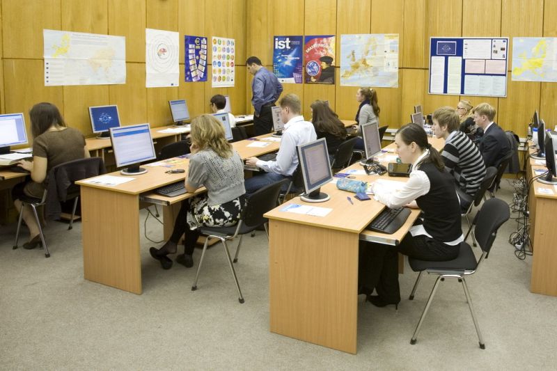 Совещание представителей Центров ЕС стран СНГ в Информационном центре МП факультета и ИЕП (27.02.2009)