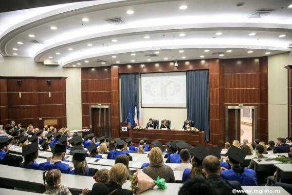 Вручение дипломов магистров в Европейском учебном институте (27.06.19)